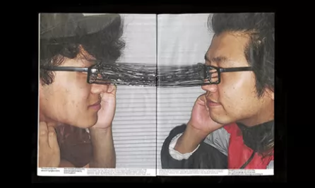 眼镜作为语境的承载器，眼球的模仿者，自我的示意物; 眼镜作为图像的感受器，扭曲的滤镜，视觉的翻译器; 眼镜作为关系学的测量工具，关联的建立物，界限的入侵者